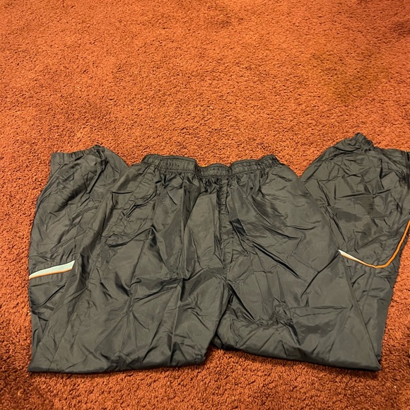 Boys Wilson wind pants size XL , navy blue with cool design ! - Picture 2 of 5